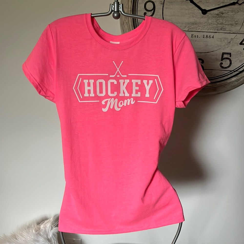 Hockey Mom Tee